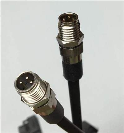 Cirkulært stikkabel M8 stik